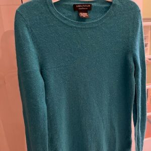 lord &taylor 100%cashmere crewneck size S